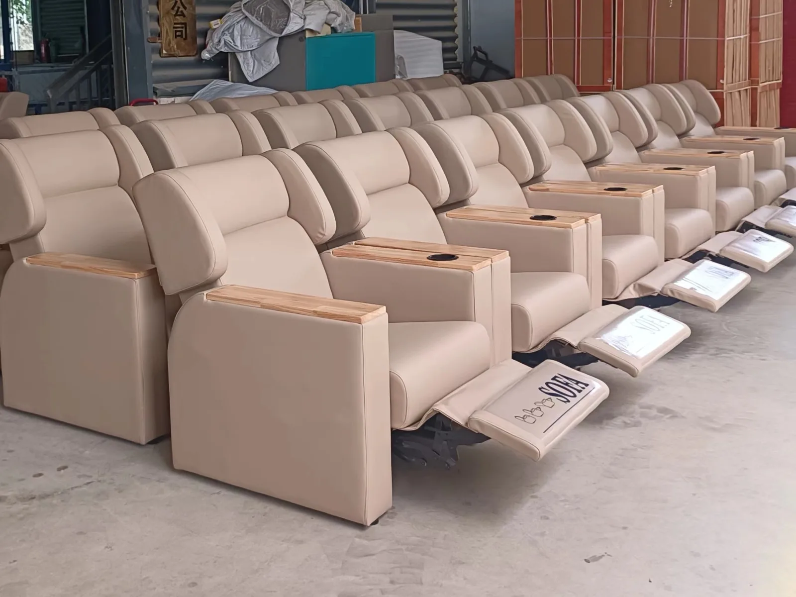 Medyczna sala poczekalni infu sion Pojedyncza sofa Ręczne wysuwane rozkładane krzesło