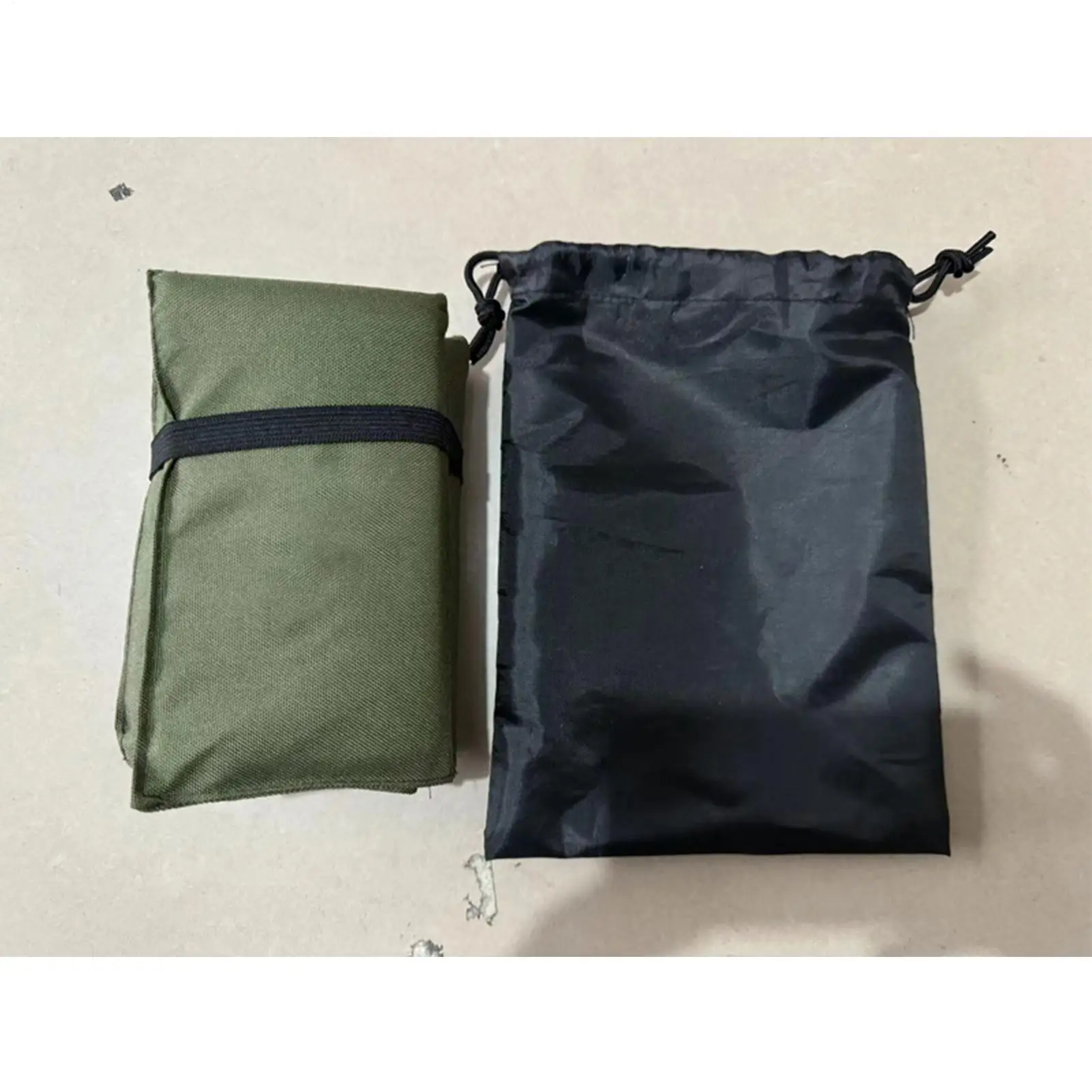 

Подушка для сиденья для пешего туризма, складной уличный коврик для сидения, дышащий коврик для кемпинга с карабином для пляжного скалолазания, пешего туризма, лужайки, сада, парка