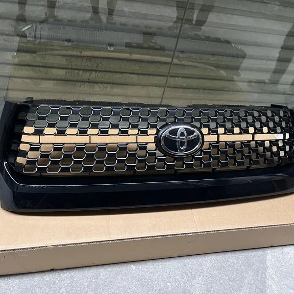 Suitable for 14-21 years Toyota TUNDRA cellular middle grid modification 18 TUNDRA bright black middle grid grille