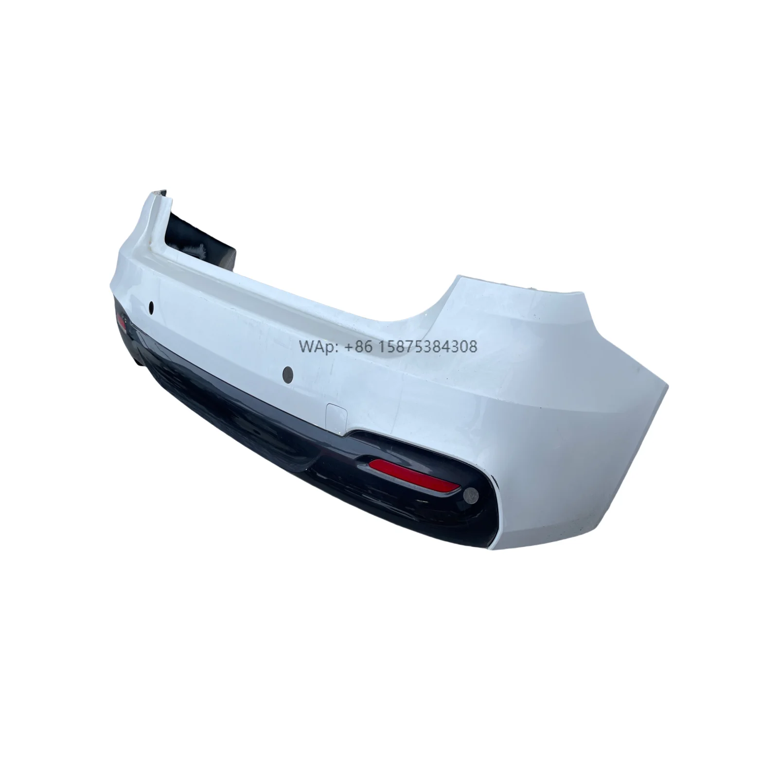 

The Classic High-quality 3GT Series F34LCI Gran Turismo Rear Sports Bumper Surrounds the Lower Lip of the Guard Spoiler for