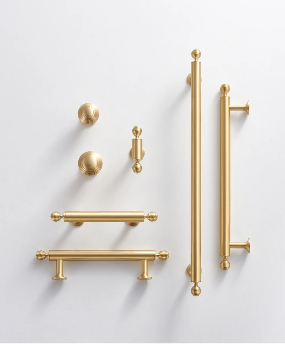 French Luxury Solid Brass Hardware - Kitchen Cabinet Furniture Drawer Cabinet Door Handle round Knobs T-Bar Wardrobe Pull