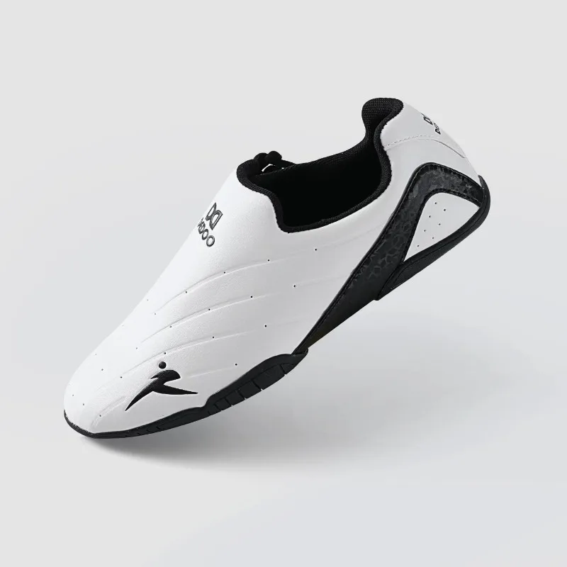 2026 New Arrival Taekwondo Shoes Men Women Soft Sole Martial Arts Shoe Couples White Tai Chi Shoes Unisex Leather Taekwondo Shoe
