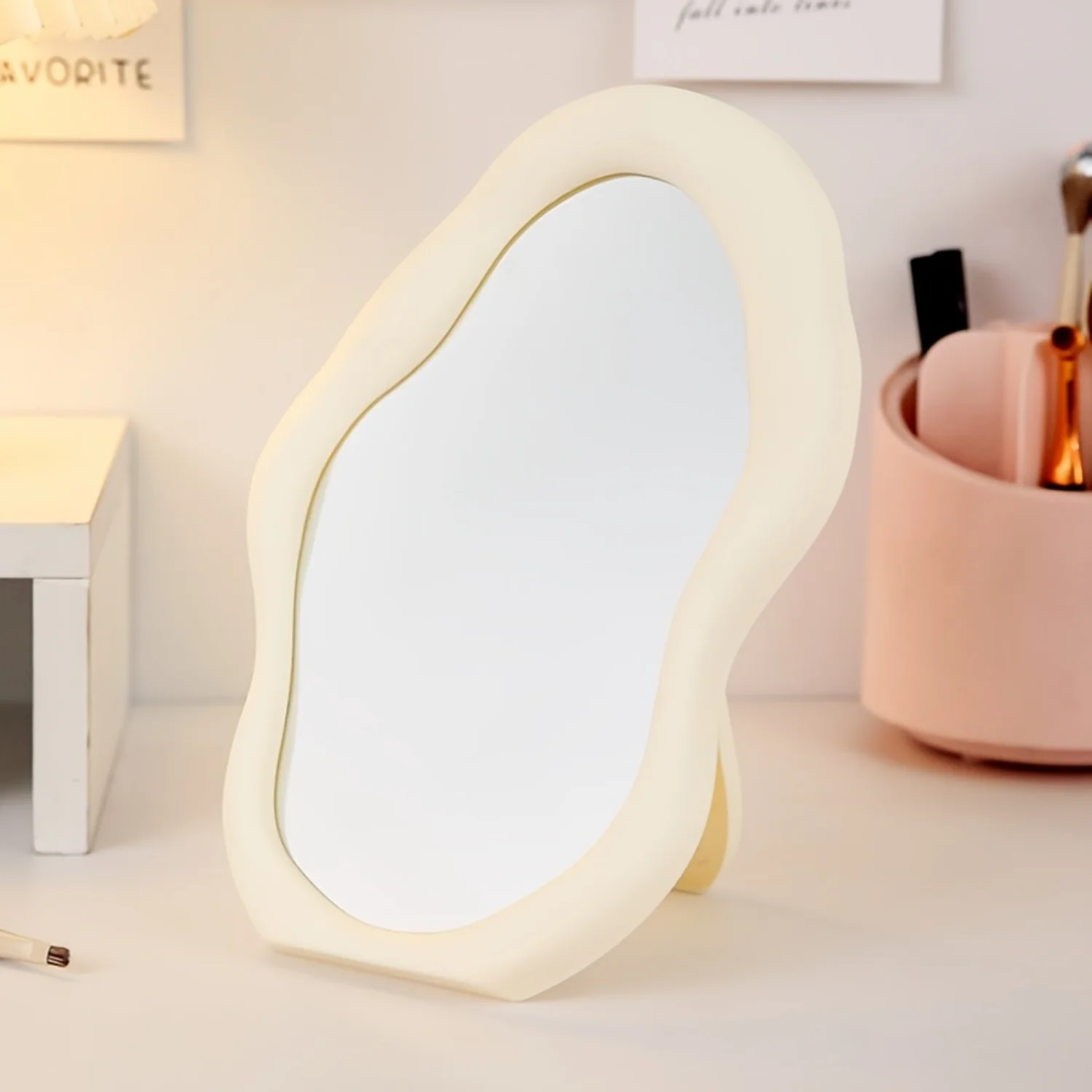 1pc Desktop Irregular Makeup Mirror, Aesthetic Hanging Vanity Mirror, Bedroom Decoration & Makeup , Suitable For Student Dormito