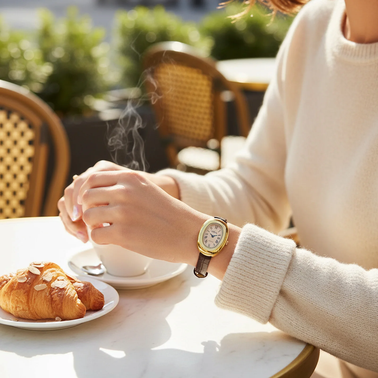 Egg-Shaped Watch Roman Numeral For Women Stylish And Exquisite Wristwatch With Leather Strap