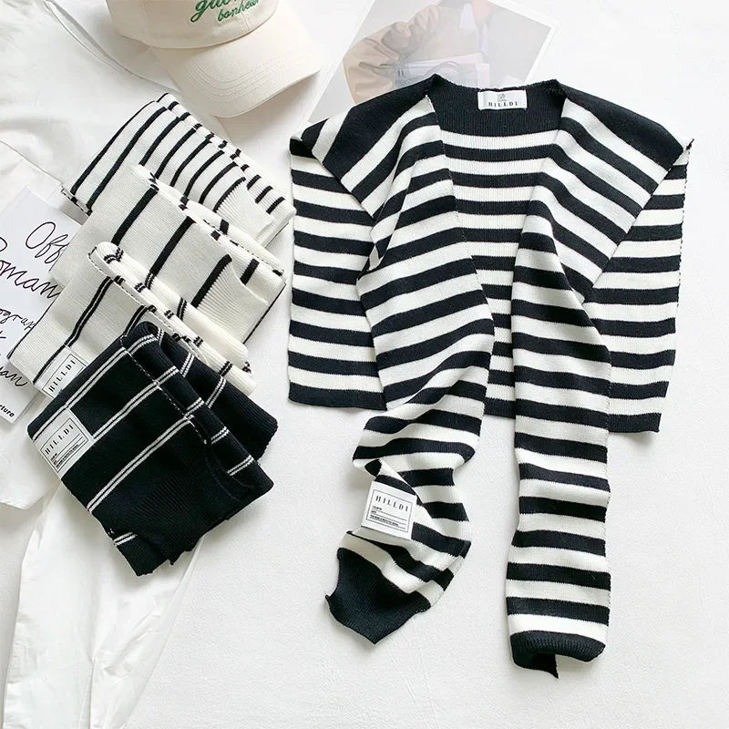 2025 New Poncho Black and White Striped Knitted Shawl  Decorative Shoulder Versatile Neck Protection Paired with Shirt Cape P2