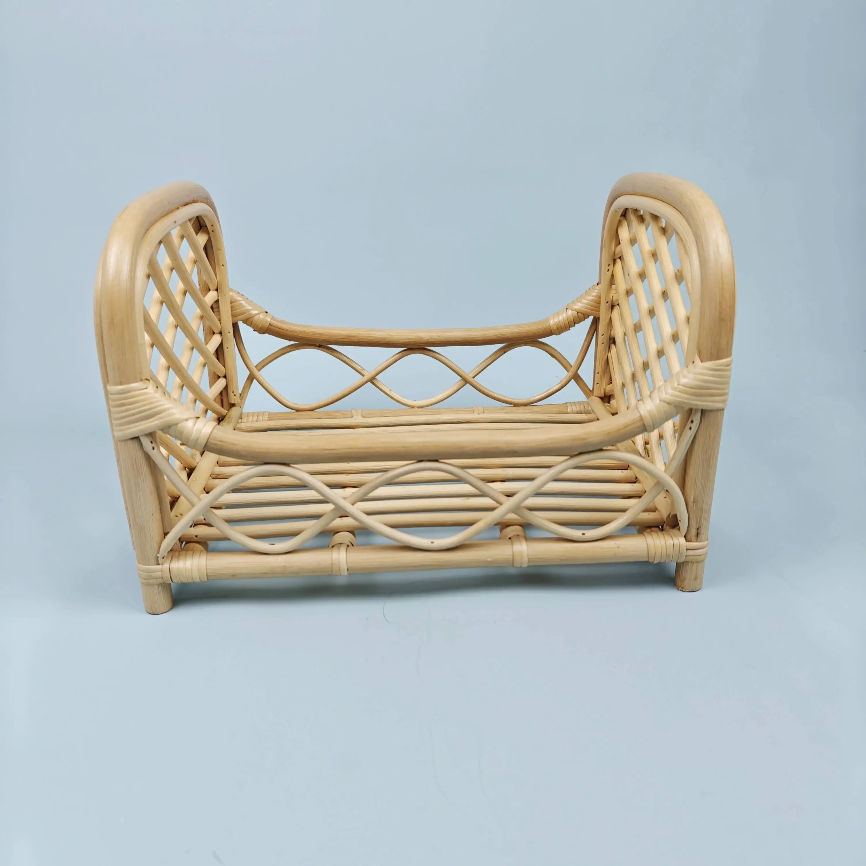 Baby Rattan Bed Newborn Photography Props Handmade Retro Baby Hollow Bed Crib Chair Girl Boy Posing Furniture Session Accessorie