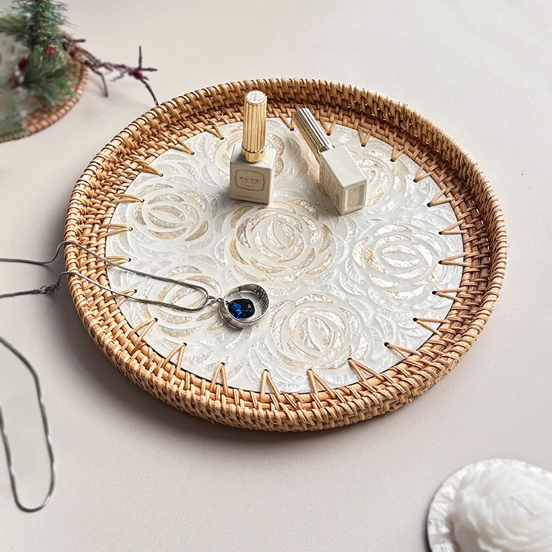 

Винтажный поднос из ротанга с разноцветными ракушками, корзина для хранения богемного журнального столика, органайзер для закусок из натурального перламутра