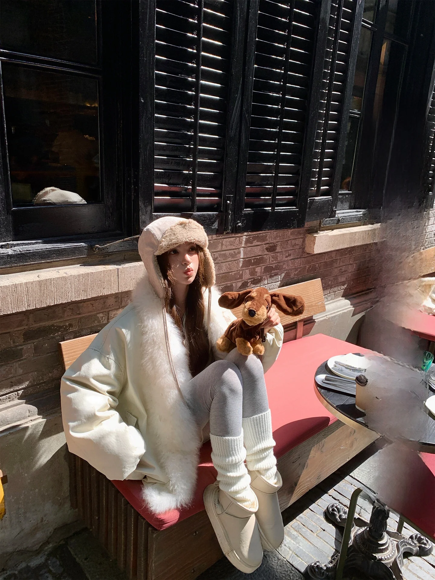 

eiskam Morning Light eep Camere Women's Parka Coat with Large Fur Collar White Goose down Outerwear Winter Coat