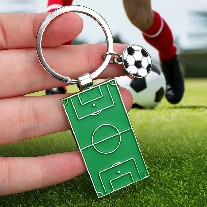 Men Football Field Soccer Key Chain Holder Playground Sports Souvenir Keyring Ornament Keychains Jewelry Football Fans Club Gift