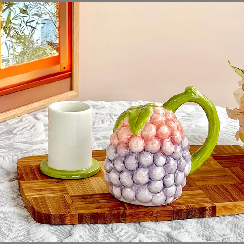 Ceramic Portuguese Toothpick Holder High-end Multifunctional Storage Tube for Home Use Portable Grape-shaped Toothpick Container