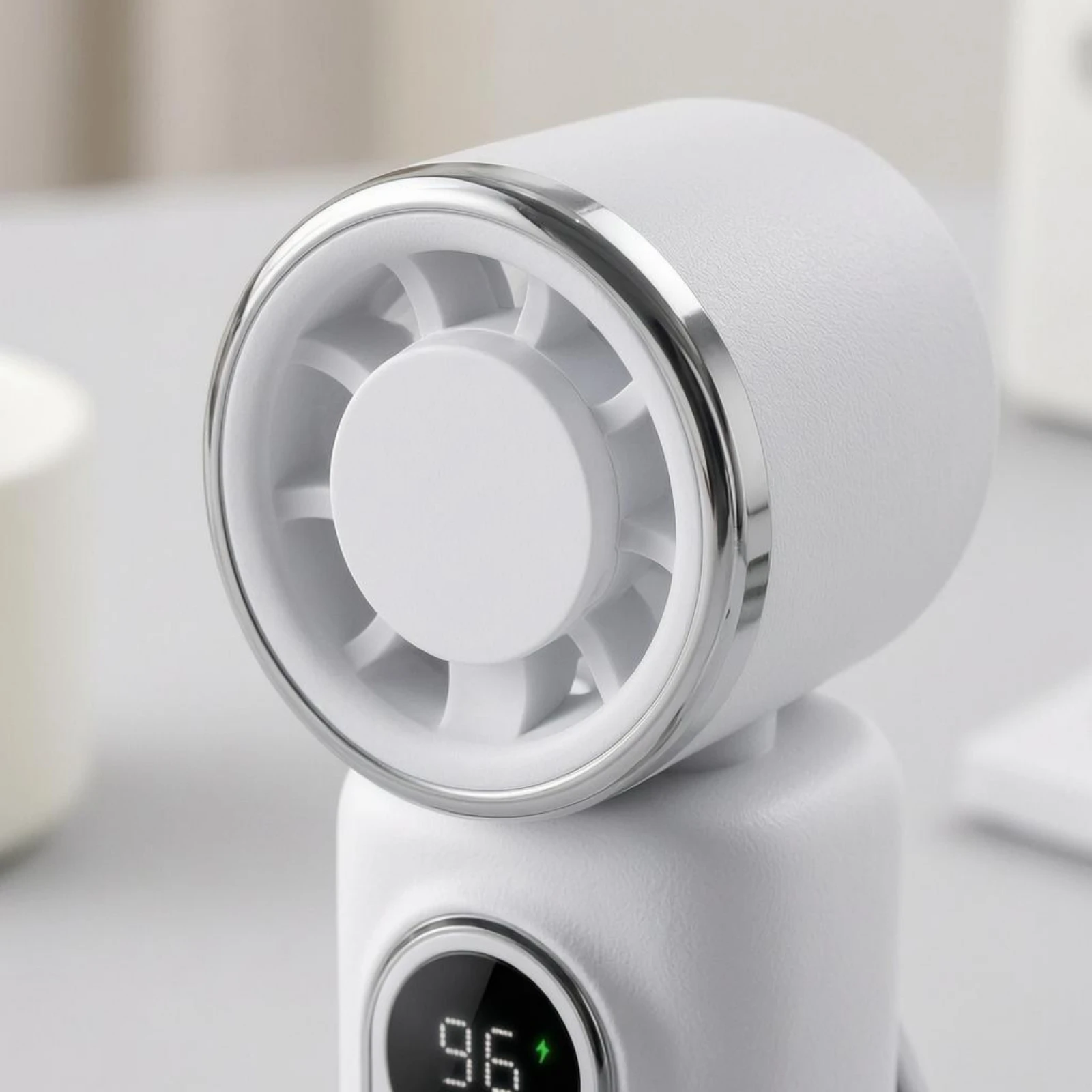 

Handheld Clip-Attached Fan Lightweight Portable Clip Fan