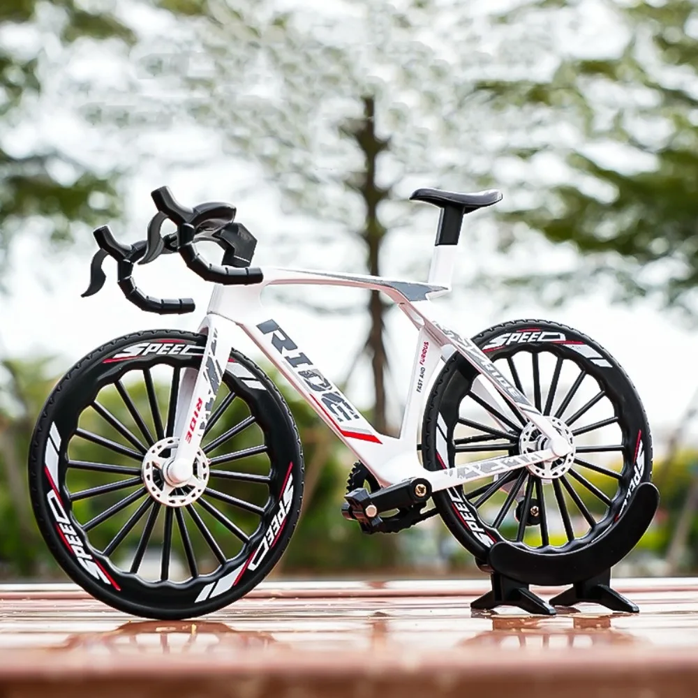 Modèle de vélo miniature à l'échelle 1:8, modèle de vélo de course en métal, simulation de vélo de montagne, jouet d'ornement, modèle de vélo de route en métal moulé sous pression, jouet pour enfants