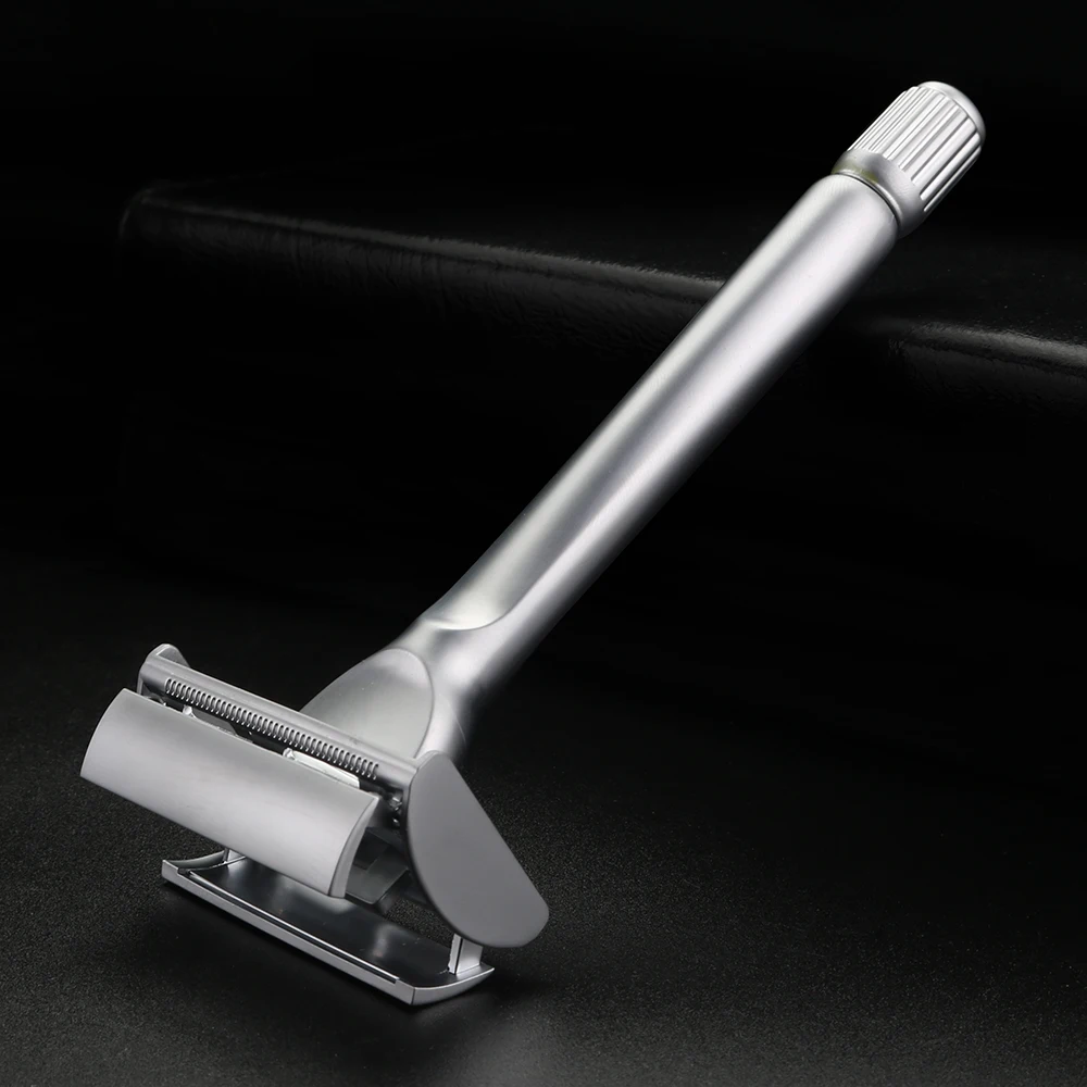 Men's Twist-Open Butterfly Head Manual Shaver with Anti-Snag Design Alloy Razor Old-Style Double-Blade