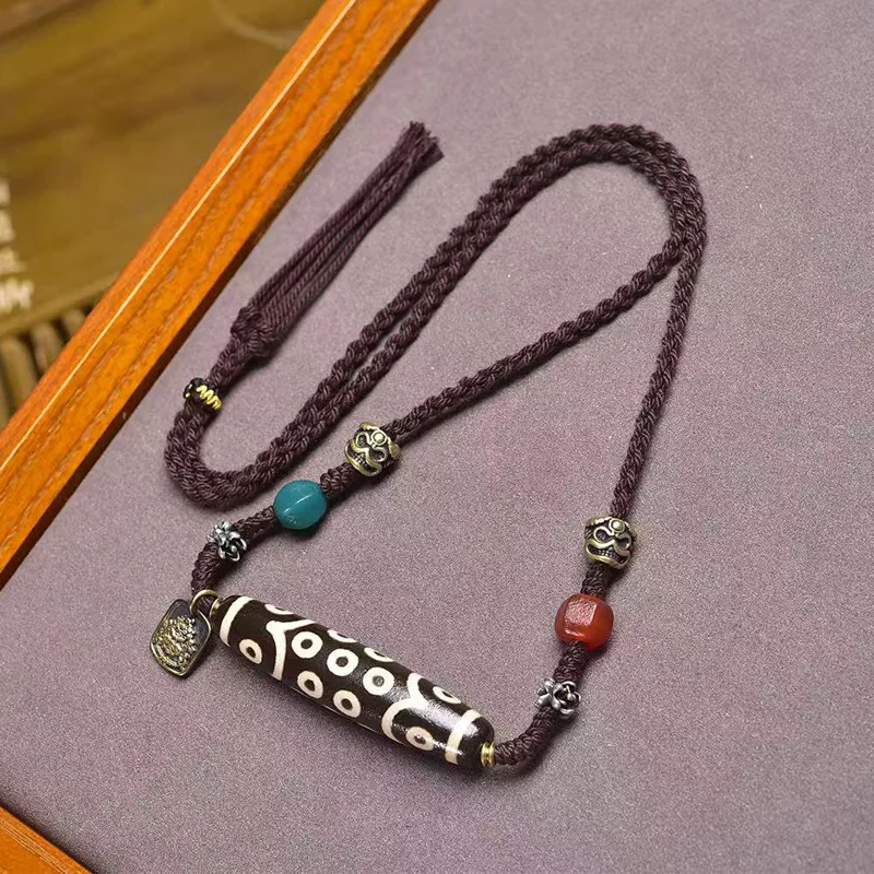 Hand-woven rope necklace with boundless magical power Vajra Bodhisattva  Dzi bead pendant  twenty-one- and eleven-eyed amul