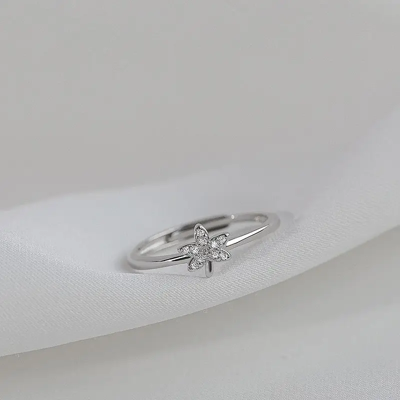 1pc 2026 Trendy Maple Leaf Ring Womens Simple Niche Premium Light Lux Adjustable Daily Wear Perfect Gift for Mom & Beloved