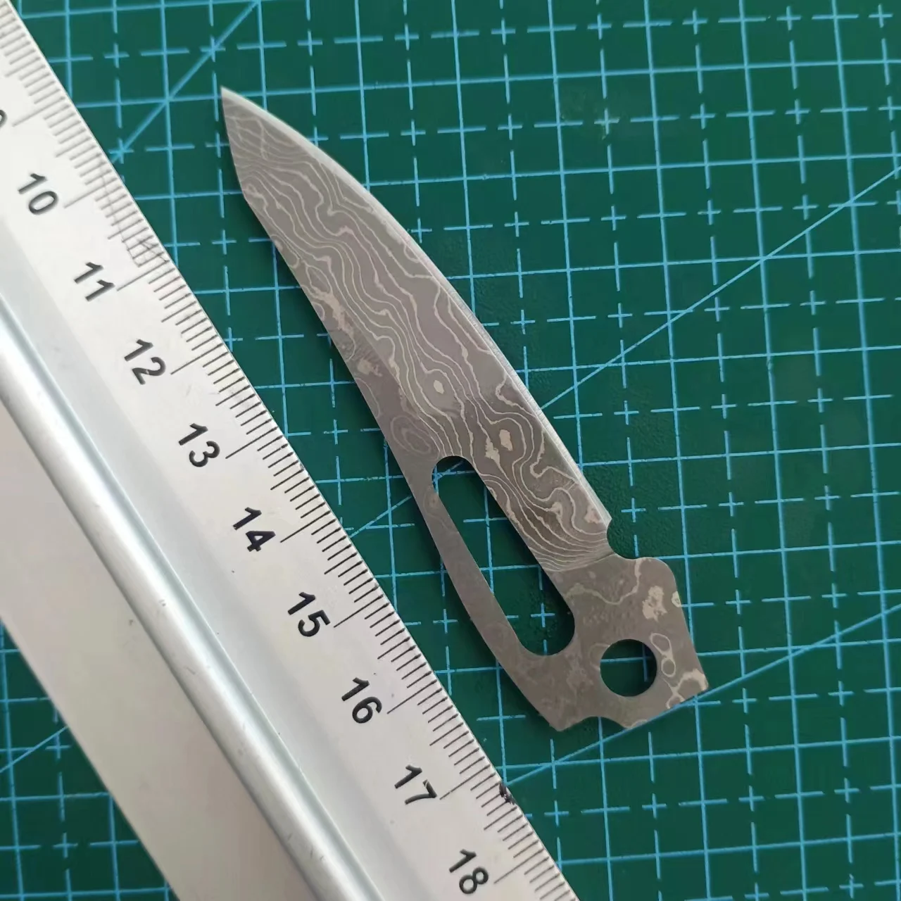 

1 Piece Replacement Damascus Steel Blade for Leatherman Skeletool Modify