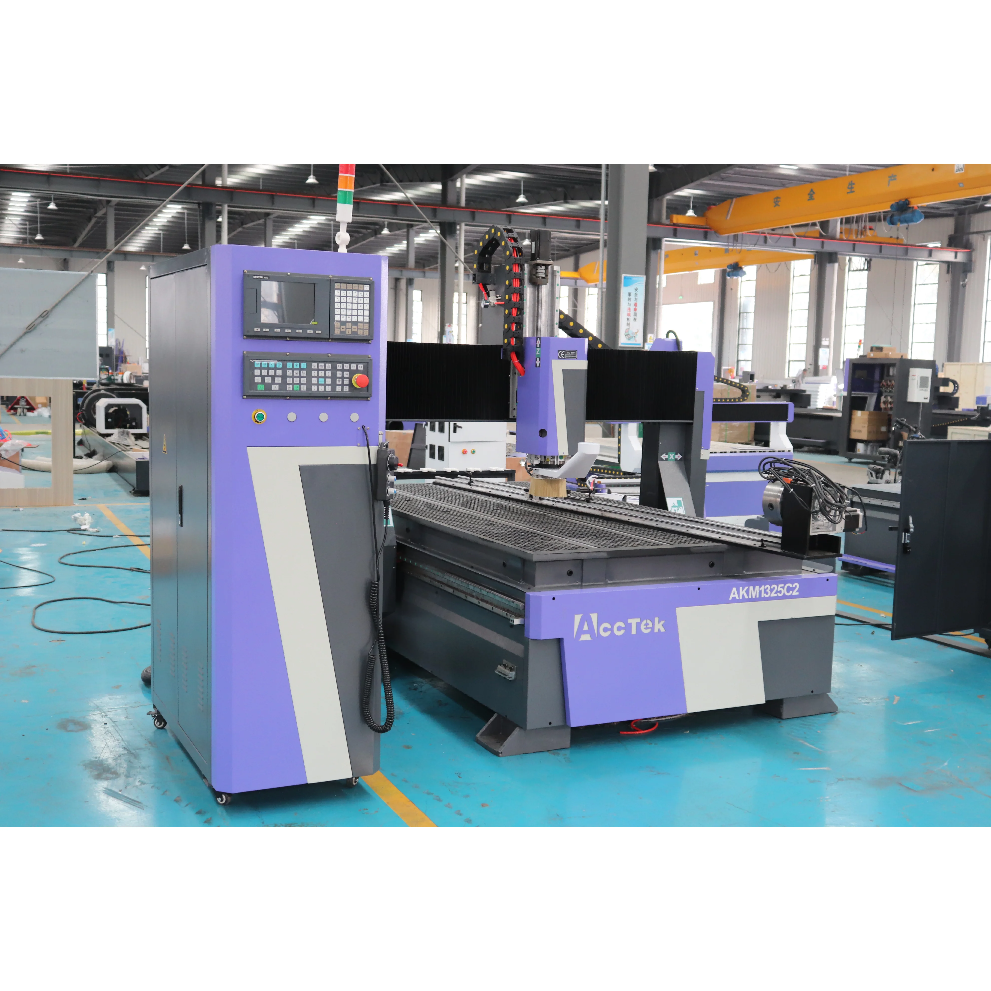 Acctek cnc escultura máquina yaskawa motor drive 380v carpintaria adota a máquina de gravura em madeira com eixo de refrigeração de ar atc