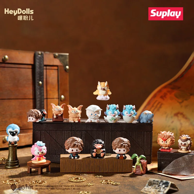 

Fantastic Beasts Creature Collectibles Mini Blind Bag #HP