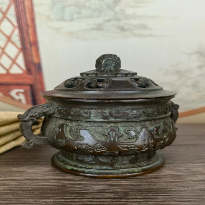 Ming Dynasty Xuan De large-ear , home-use , decorative incense burner ornament