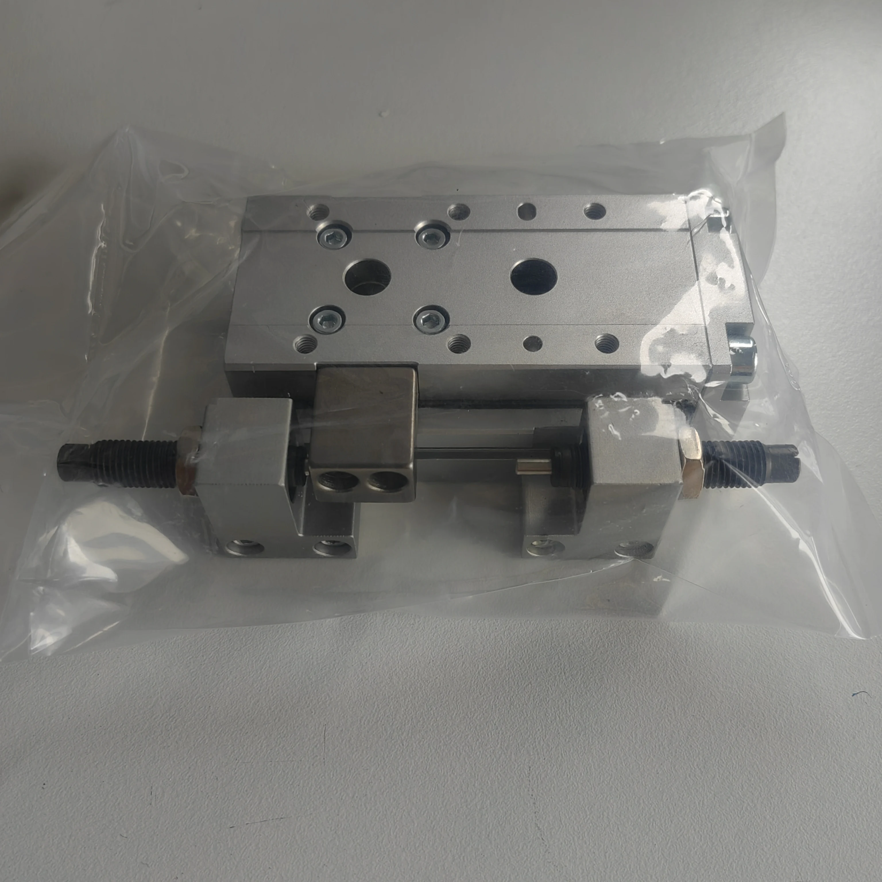 CKD اسطوانة الشريحة الخطية LCR-1230A6 LCR-1230A6D LCR-1220-1230-1240-1250-1275-12100-S5-S6-A5-A6-S1