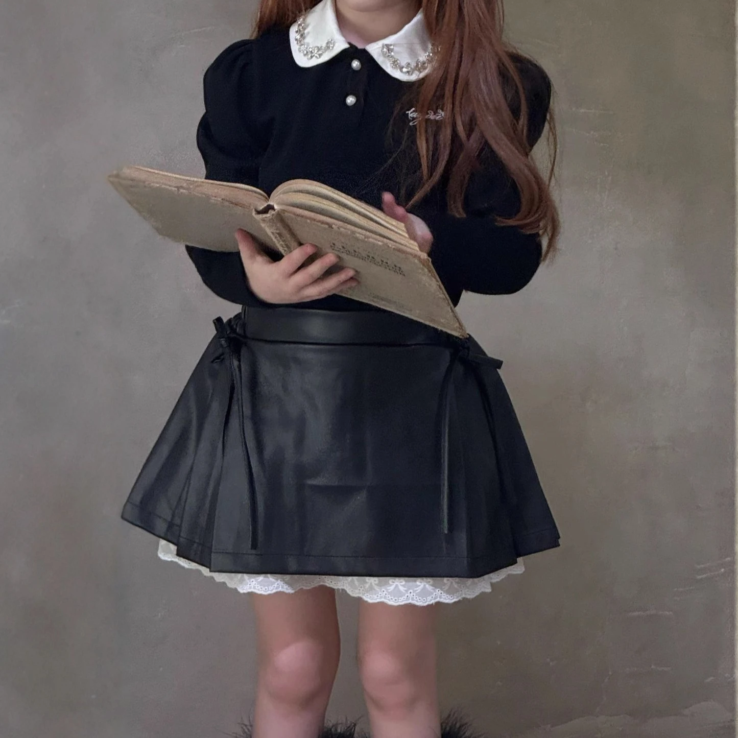 

Girls Skirt 2025 Autumn and Winter New Children's Clothing Korean Style Girl Baby Lace Pleated Leather Skirt Casual Simple