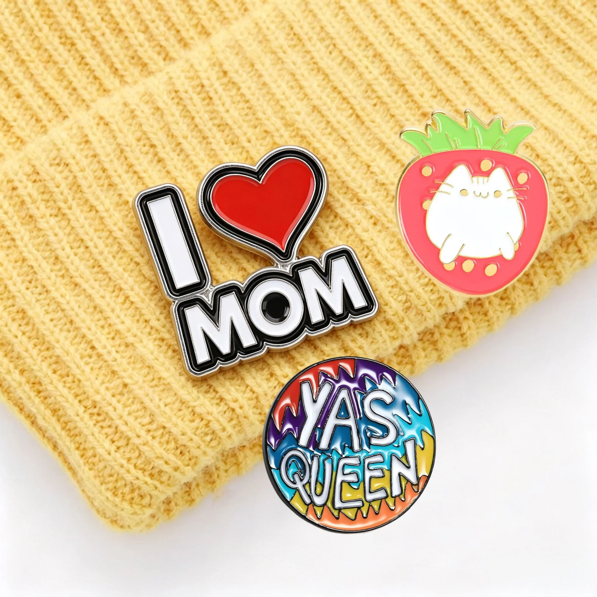I Love Mom Red Heart Enamel Pin Letter Text Brooch Mothers Day Warm Sentiment Badge Clothing Accessory Loving Family Present