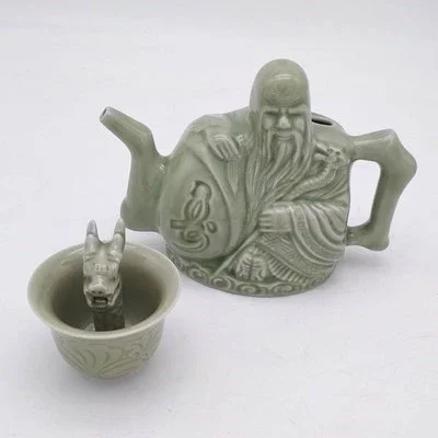 Chinese Trick Teapot Ceramics Coffee Tea Drinking Container Assassin Teapot Handmade Wine Coffee Dual Purpose Layered Pot