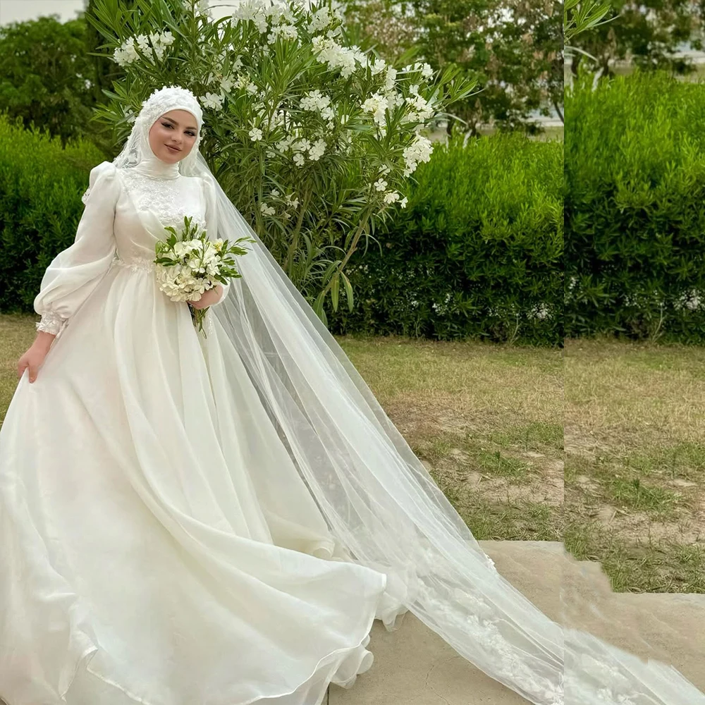 

White Pastrol Wedding Dresses with Hijb Long Sleeve High Neck A-Line for Muslim Bride Appliques Sequined Bridal Gown Customized