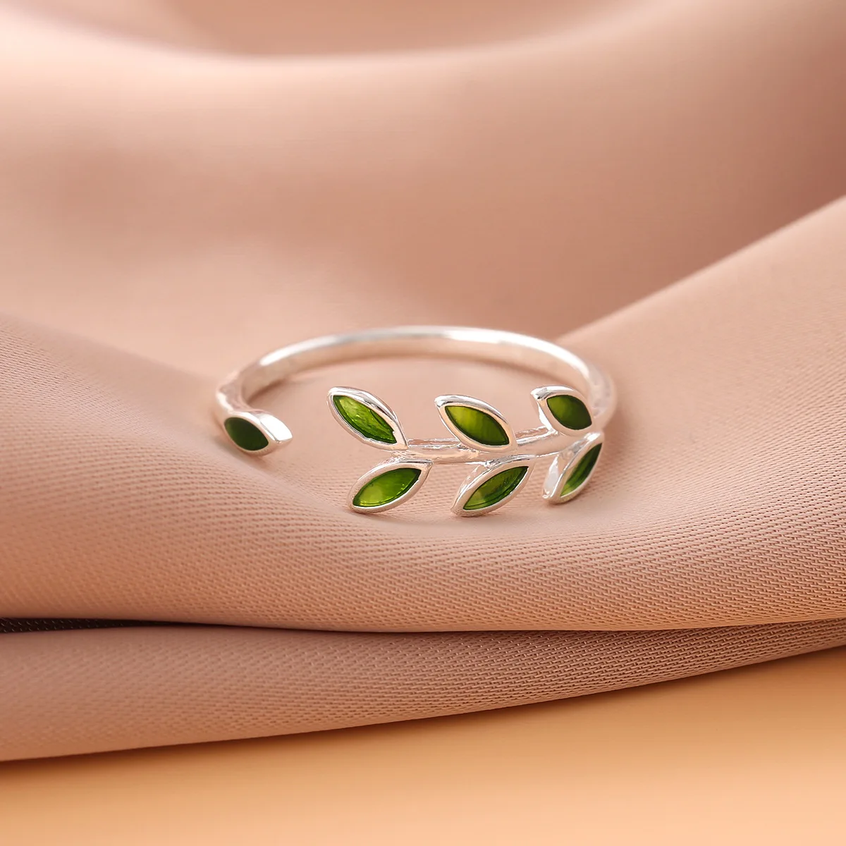 New Arrival Exquisite Green Leaf Epoxy Fashion 925 Sterling Silver Jewelry Atmosphere Creative Leaves Opening Rings  R128