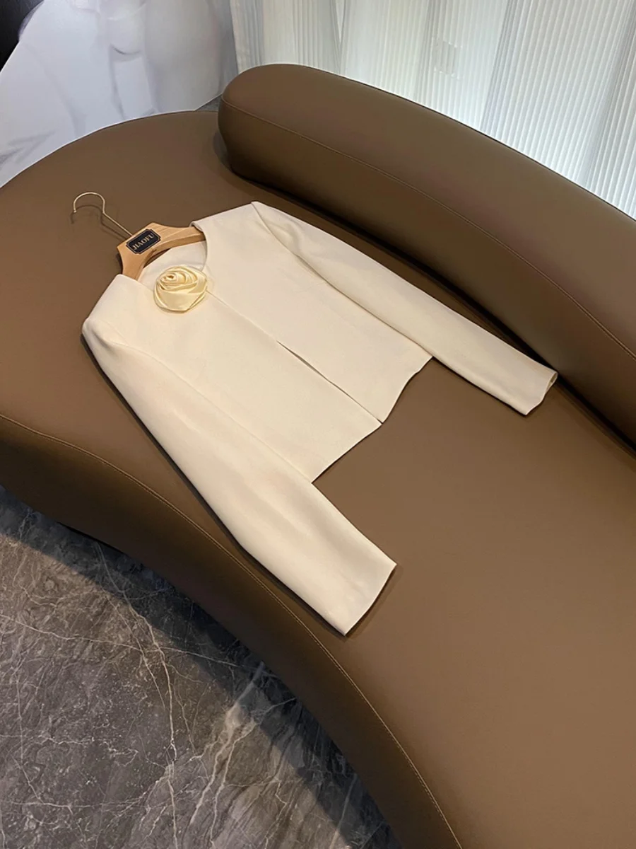 Pendeln Sle ort Dünne Damen Jaet Rose Dekoration Button up Top Layered Oberbekleidung Faionable Busin Lady Mantel