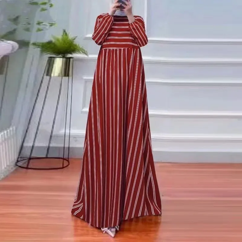 

Abaya, Dubai Women's Clothing, Muslim Robe. Arab and Turkish Middle Eastern Women's Fashionable Striped Loose Round-neck Dress.