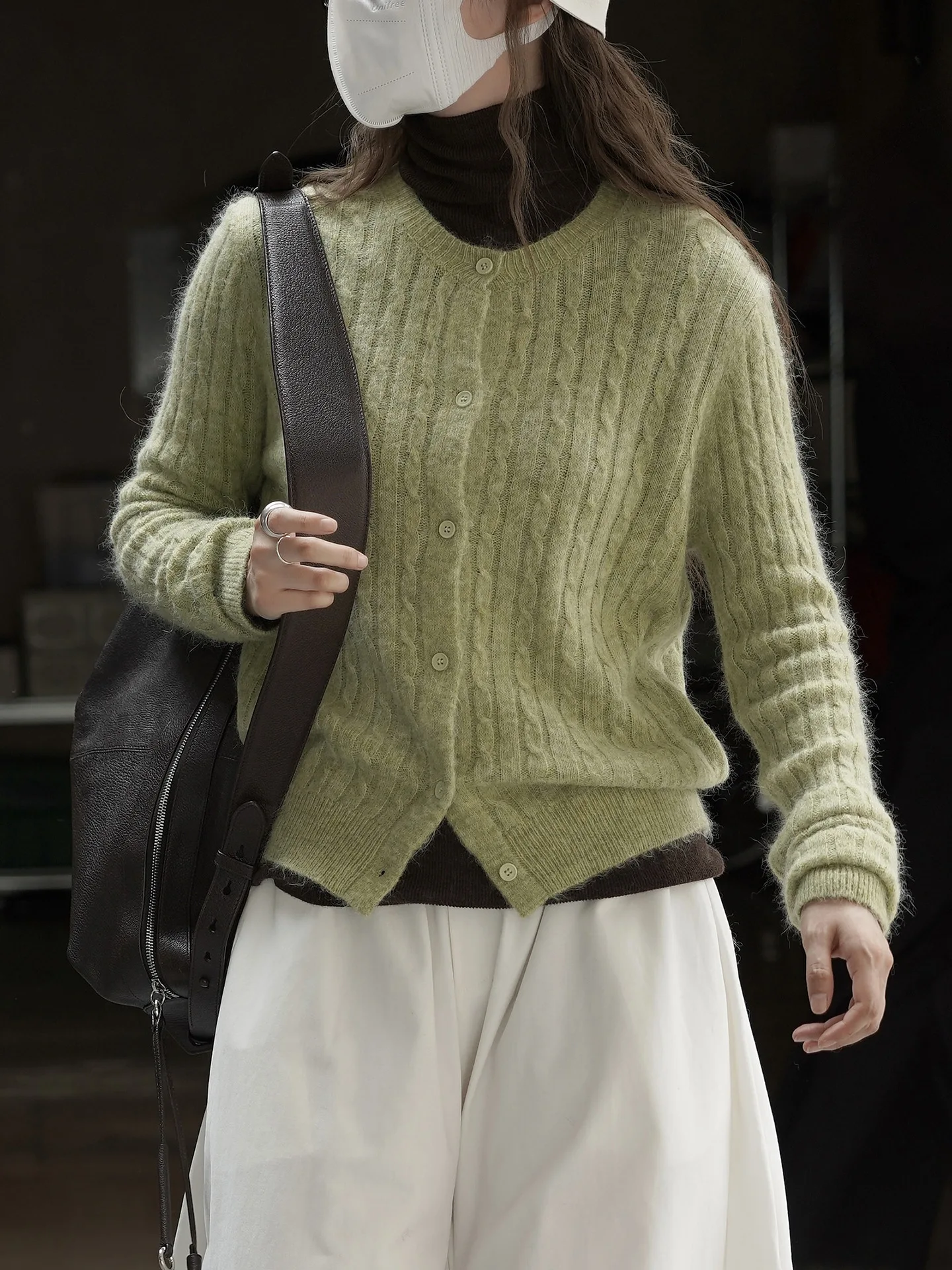 

Winter new Korean gentle artistic style single breasted knitted cardigan loose and slimming top for women