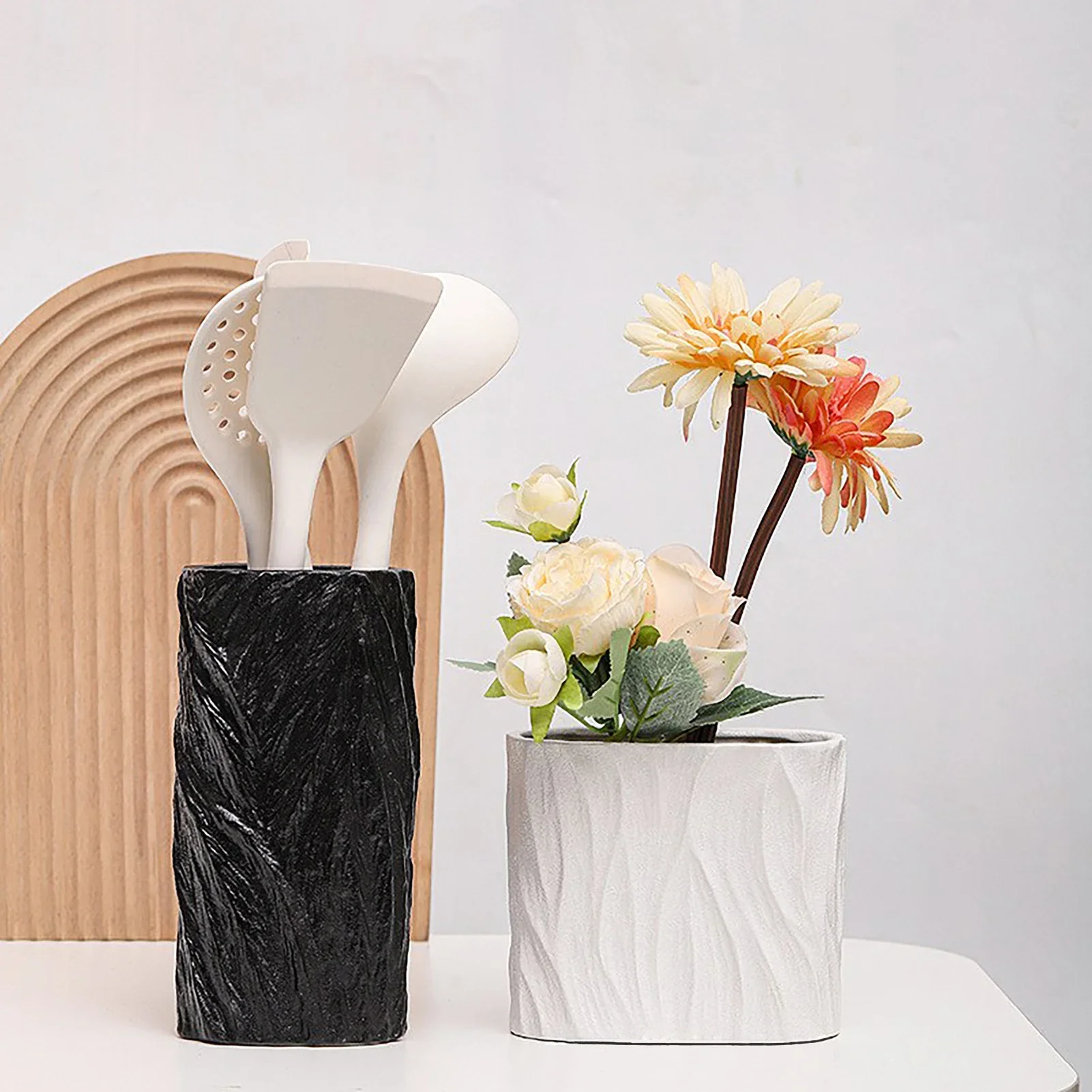 Classical Black White Ceramic Vases Modern Minimalist Artistic Ceramic Decorative Vase for Fresh Flowers and Hydroponics