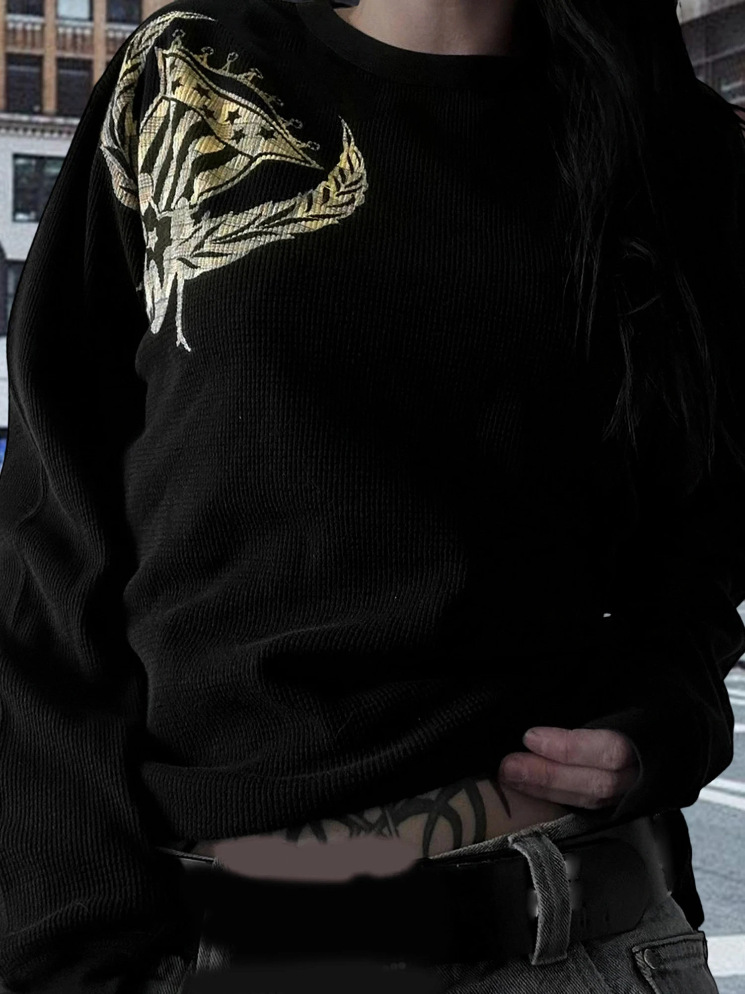 

Женская футболка большого размера с круглым вырезом и длинным рукавом для осенней моды, свободной посадкой и модным дизайном