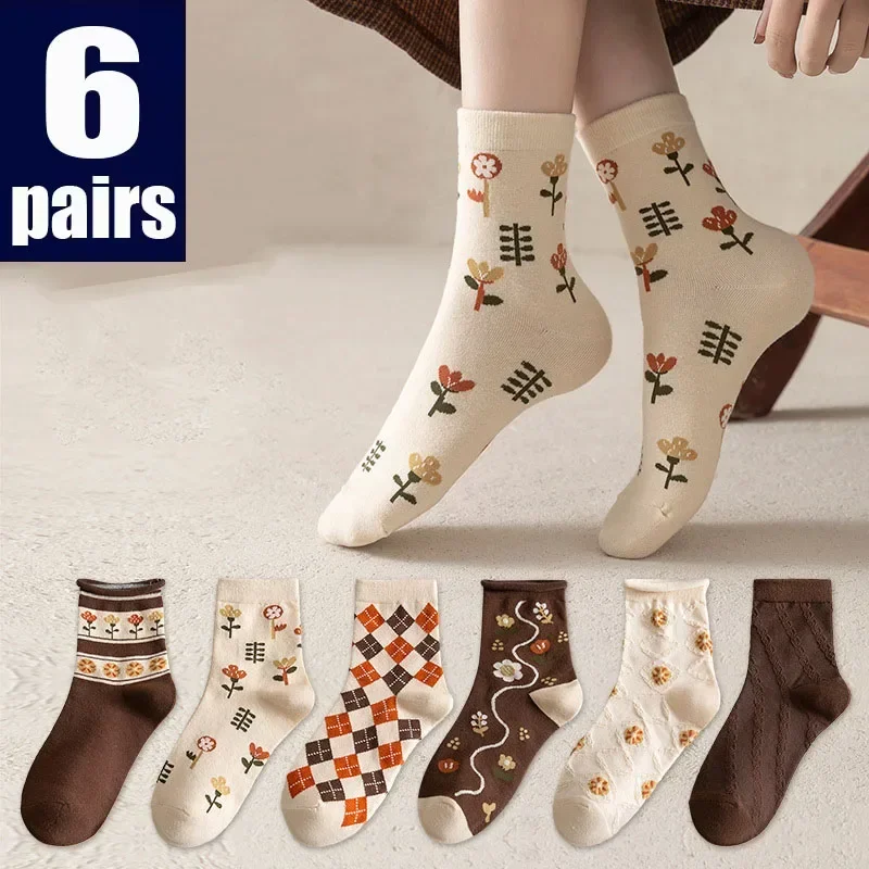 6 Pairs (Random Delivery) Women Khaki Retro Flowers Plaid Floral Stripe Sweet and Comfortable Fashion Simple Tube Socks