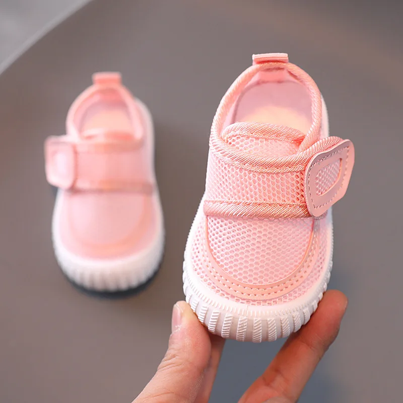 Baskets blanches de haute qualité pour garçons et filles, chaussures plates décontractées pour bébés filles, chaussures de course pour tout-petits