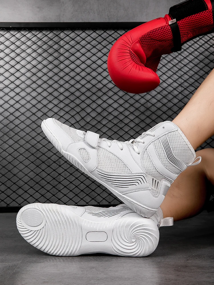 Men's Boxing Shoes Sports Professional Fitness Wrestling Shoes Equipment Boxing Boots Classic Training Outdoor Sneakers