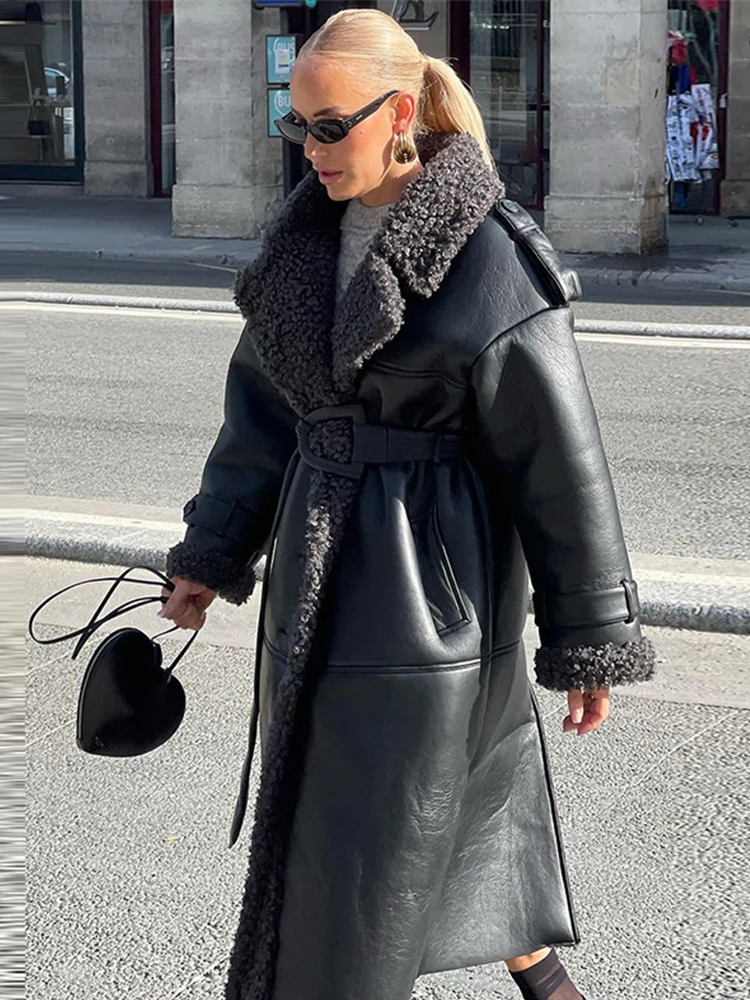 Gruby płaszcz zimowy damski z mieszanki skóry ekologicznej i sztucznego futra, długa kurtka z paskiem, klapy, styl uliczny, ciepła odzież wierzchnia