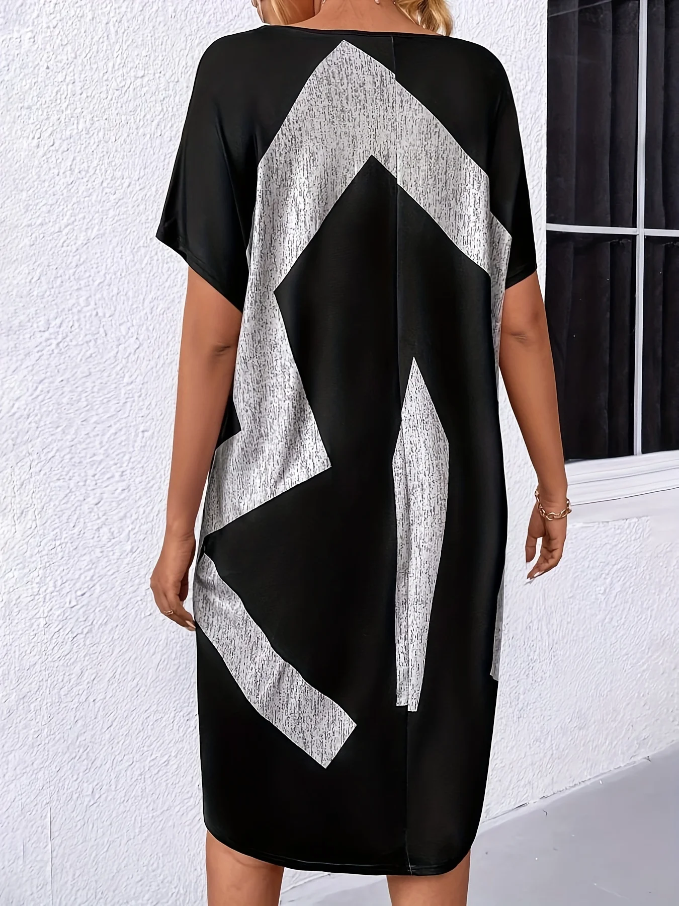 فستان تي شيرت عصري وكاجوال فضفاض بأكمام خفاش وجيب غير مرئي #2