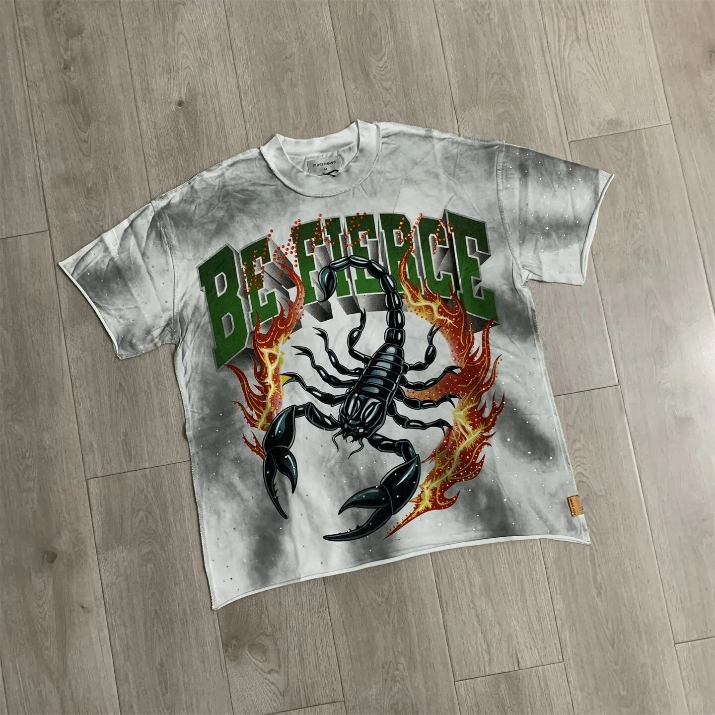 First Row Retro Beaded Scorpion Print Short-Sleeved T-Shirt - Loose, Weathered, Street-Like Casual Top for Men and Women