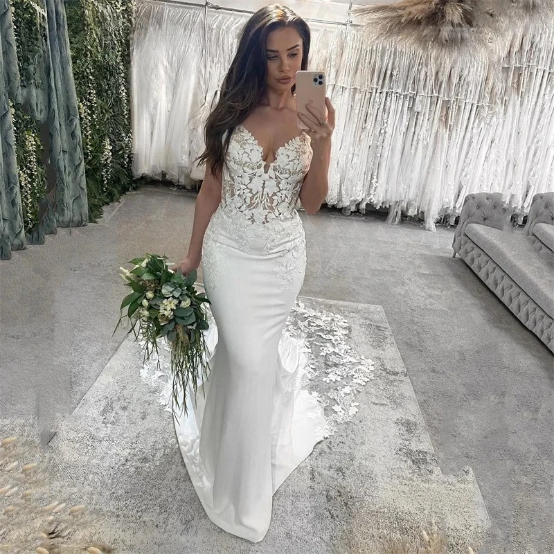 Luxury V-neck Mermaid Wedding Dress Spaghetti Straps Open Back Lace Bridal Gown Sweep Train Long Vestidos De Novia