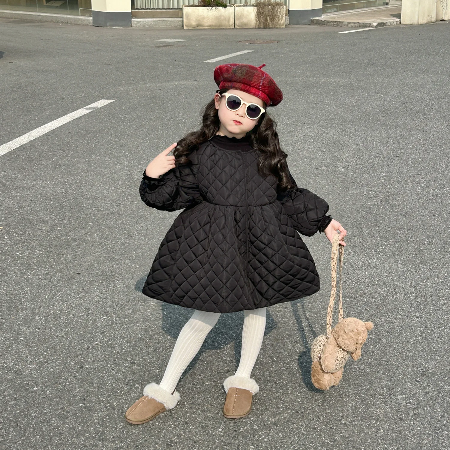 Girls Black Rhombus Cotton Coat Dress 2025 Winter New Girls Korean Version Foreign Style Thickened Velvet Skirt