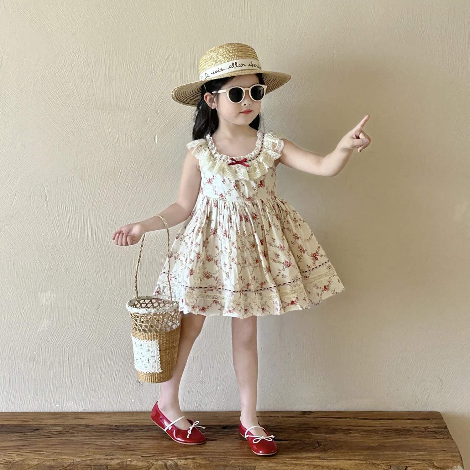

Girls Skirt 2025 Summer New Childrens Clothing Girls Baby French Lace Collar Flower Princess Dress Casual Simple Sweet