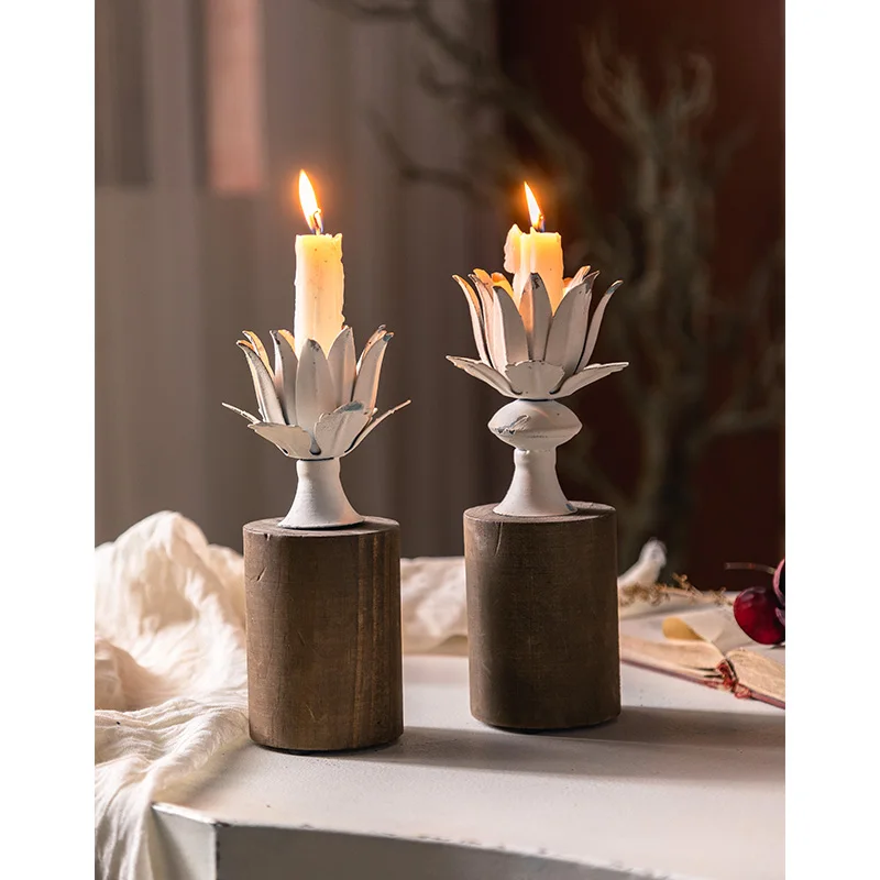

Vintage High Quality Metal Flower Top Candlestick Unique Home Decorative Ornament Simple New Handicrafts Candle Holder