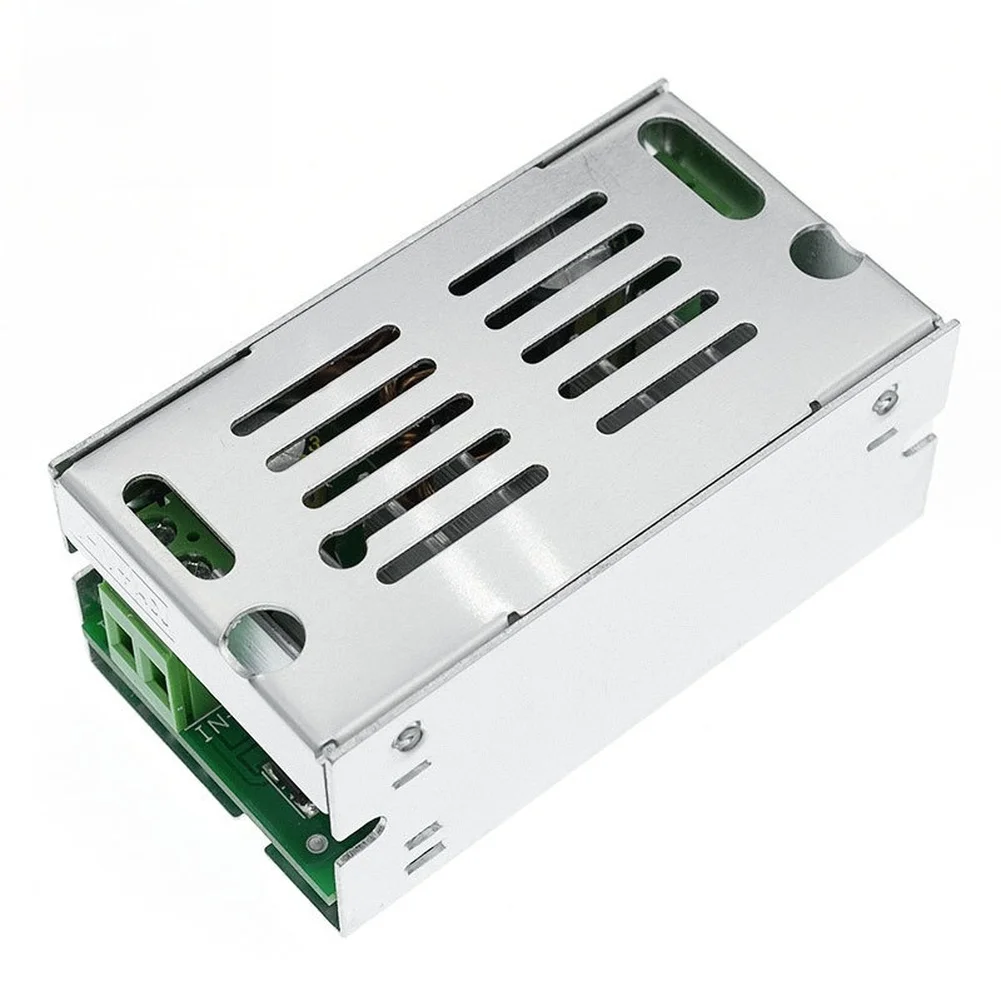 200W Adjustable Voltage Boost Converter Module 6-35V Input to 6-55V Output DC-DC Step-Up Regulator with Aluminum Alloy Enclosure