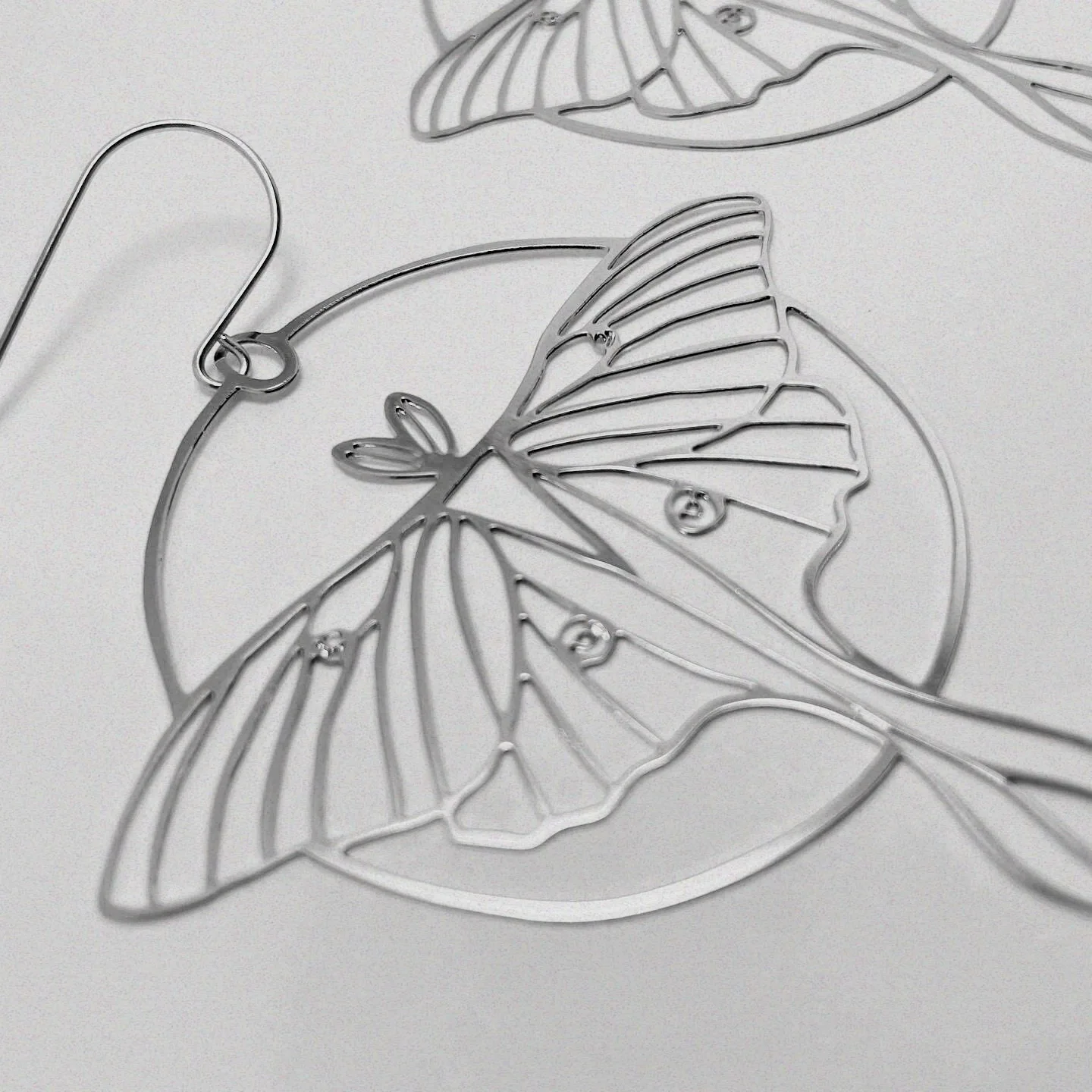 مجوهرات مفرغة مطلية بالذهب العثة أقراط مُزينة بحُلي للنساء موضة بوهيمية مجوهرات اكسسوارات هدية كبيرة دائرة العثة قلادة الأذن السنانير #4