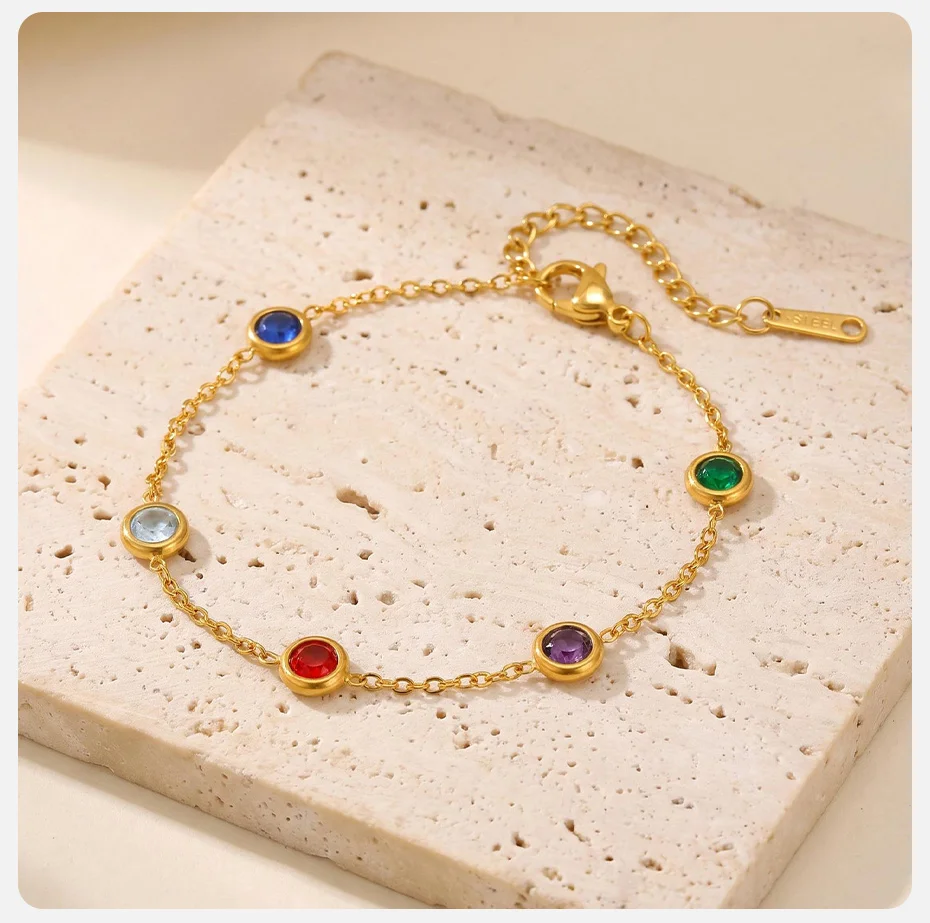 Vnox Minimalistisches, vergoldetes, mehrfarbiges Zirkonia-Schmuckset mit Halskette, Ohrringen und Armband für Damen, trendiger, farbenfroher Kristallschmuck – Detail 5