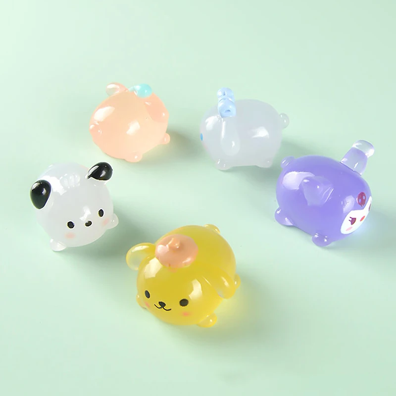 Mini Lichtgevende Sanrio Beeldje Kawaii Kuromi Mijn Melodie Cinnamoroll Pochacco Micro Landschap Ornament Auto Interieur Interieur Interieur Interieur Decor