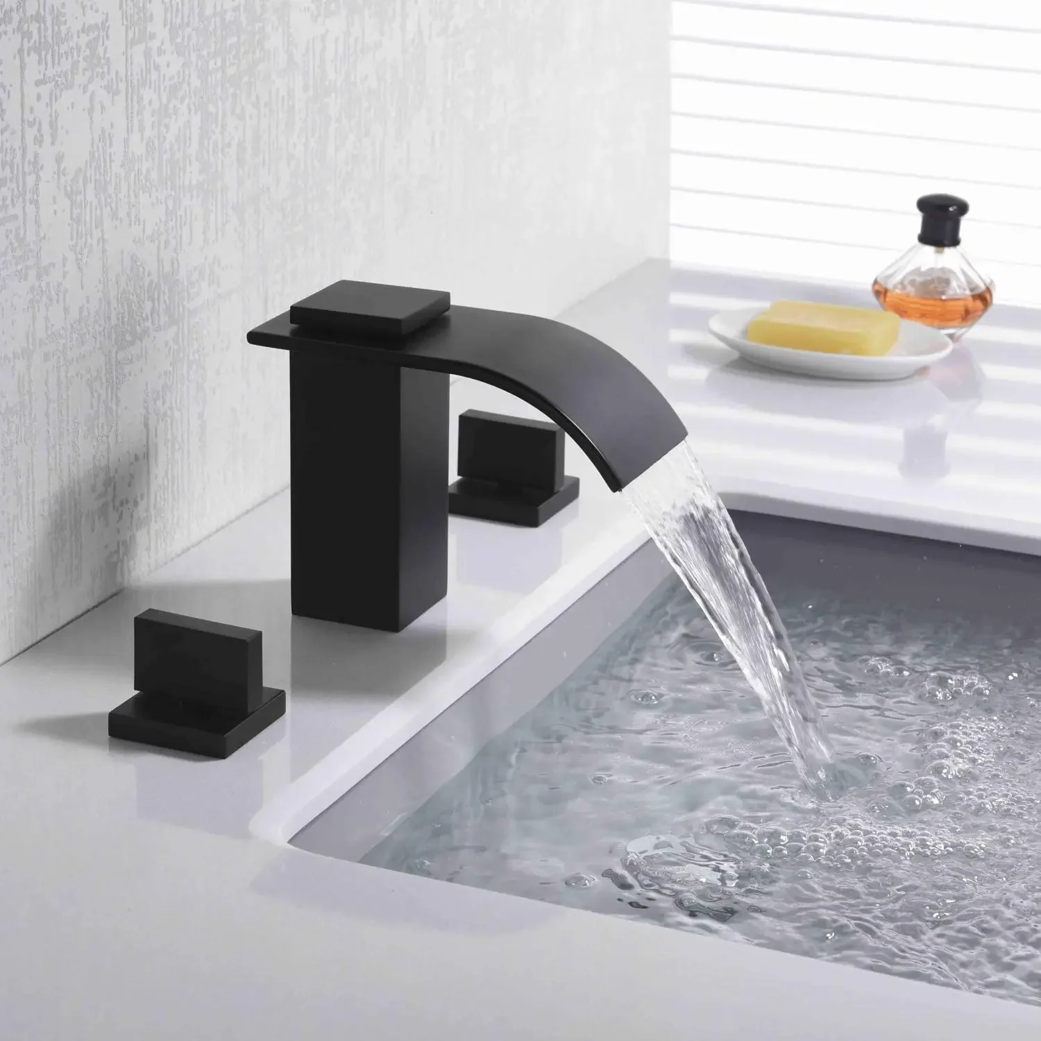 

Widespread Waterfall Bathroom Faucet 3 Hole 2 Handle Vanity Sink Faucet Matte Black/Chrome/Brushed Nickel