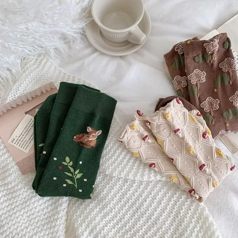 3 زوج/وحدة النساء الجوارب الخريف الشتاء Harajuku خمر الجوارب الطويلة الكورية موضة الأزهار النقش لوليتا Kawaii لطيف الجوارب النساء